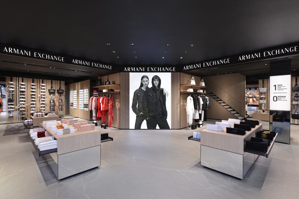 THE ARMANI GROUP THE FIRST EXCHANGE STORE IN AMSTERDAM - Numéro Netherlands