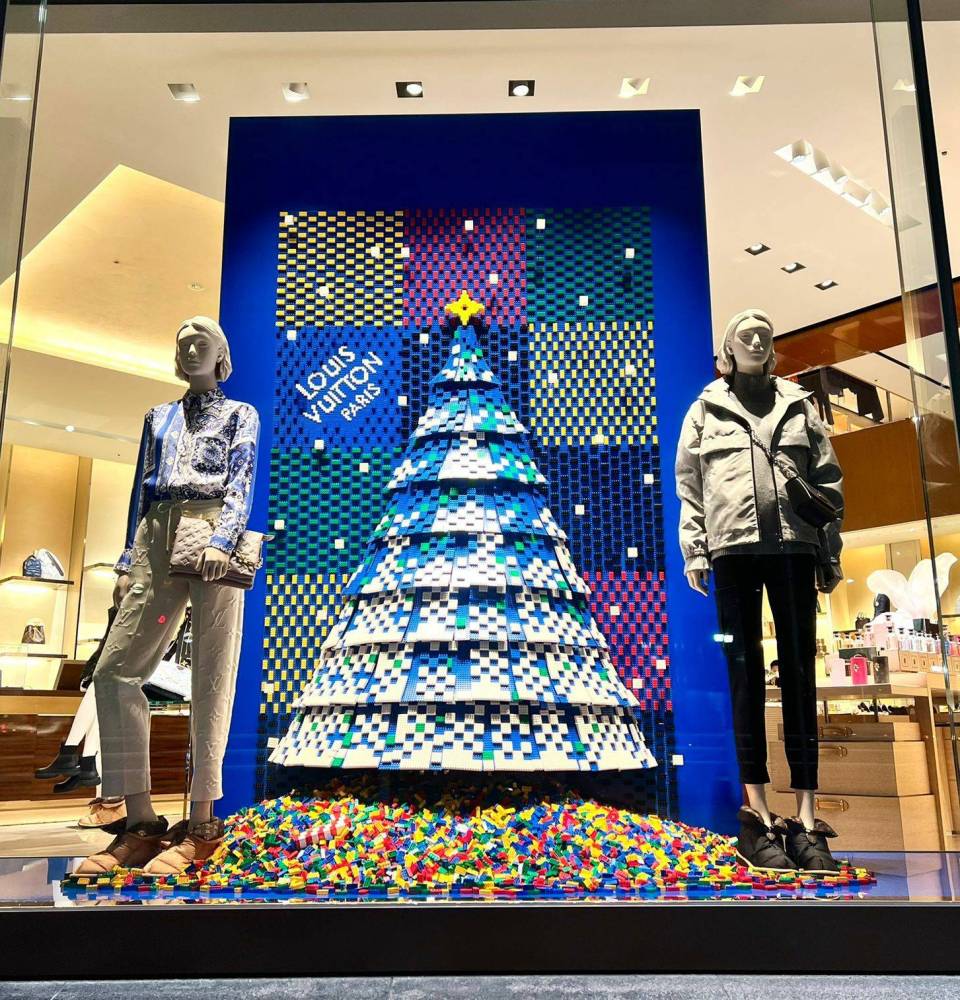 The Holiday Season with Louis Vuitton 