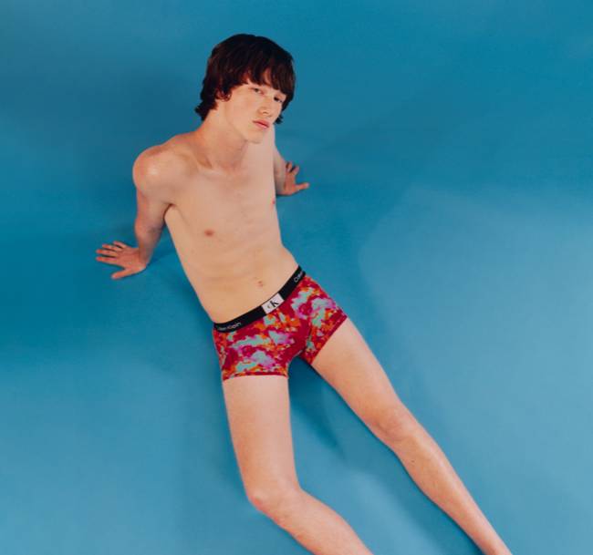 CALVIN KLEIN PRESENTS A NEW UNDERWEAR COLLECTION WITH BOLD PATTERNS AND  PRINTS - Numéro Netherlands