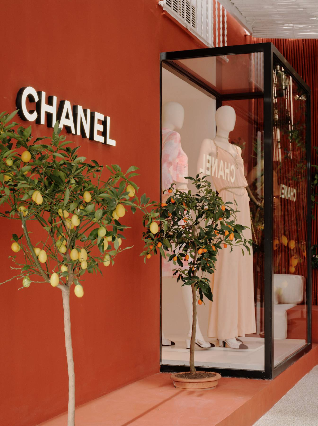 CHANEL REOPENS THE DOORS OF ITS SEASONAL BOUTIQUE IN THE HEART OF THE ...